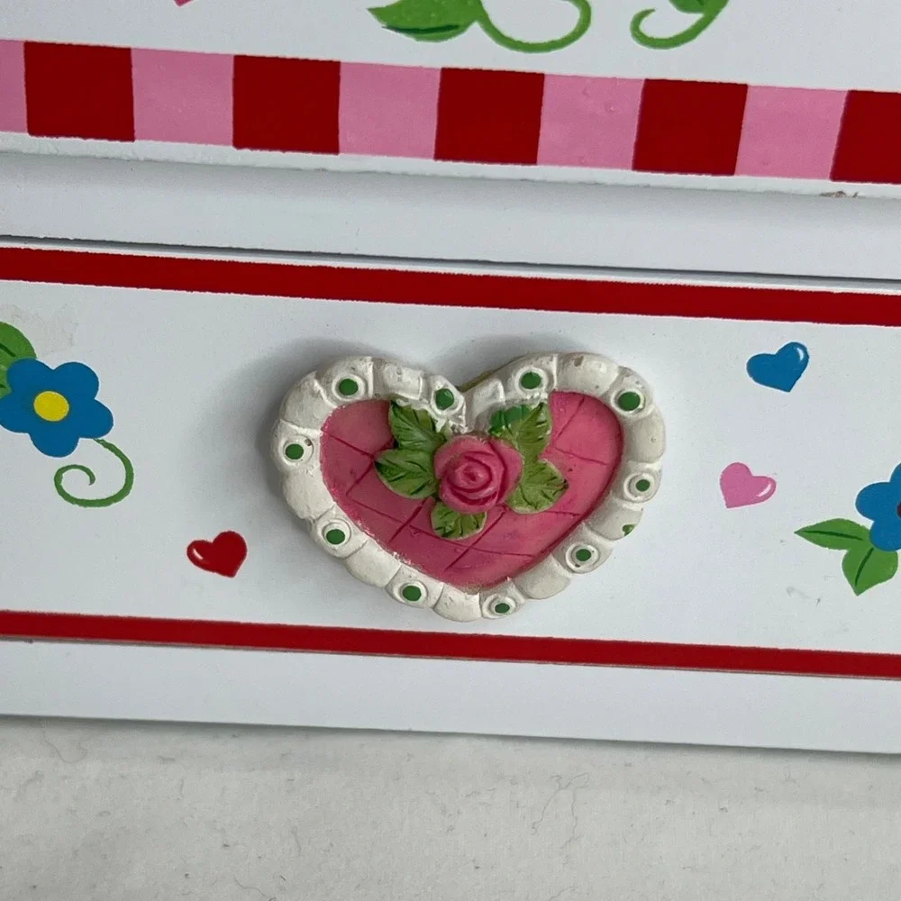 Avon  Kissing Bears Music Box Animated Rotating Teddy Bear Jewelry Box Works